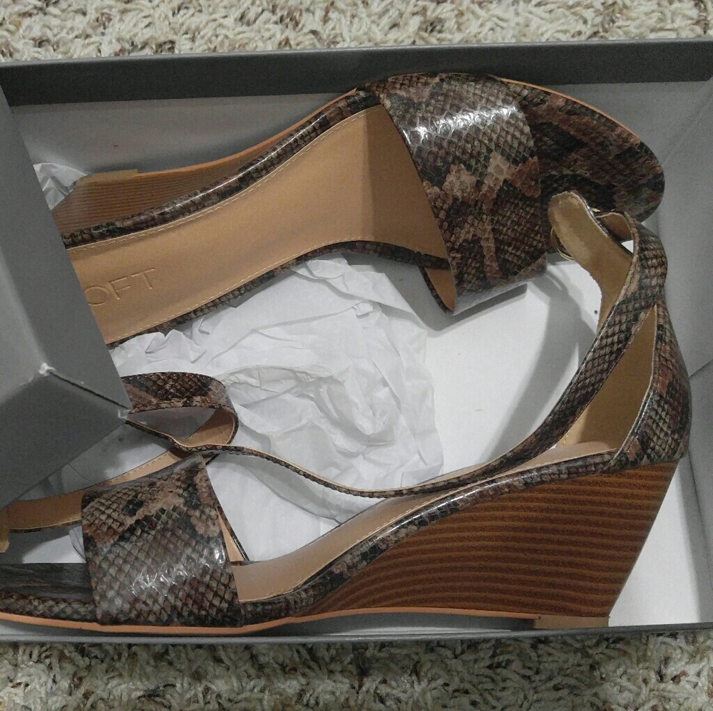 Wedge heel
